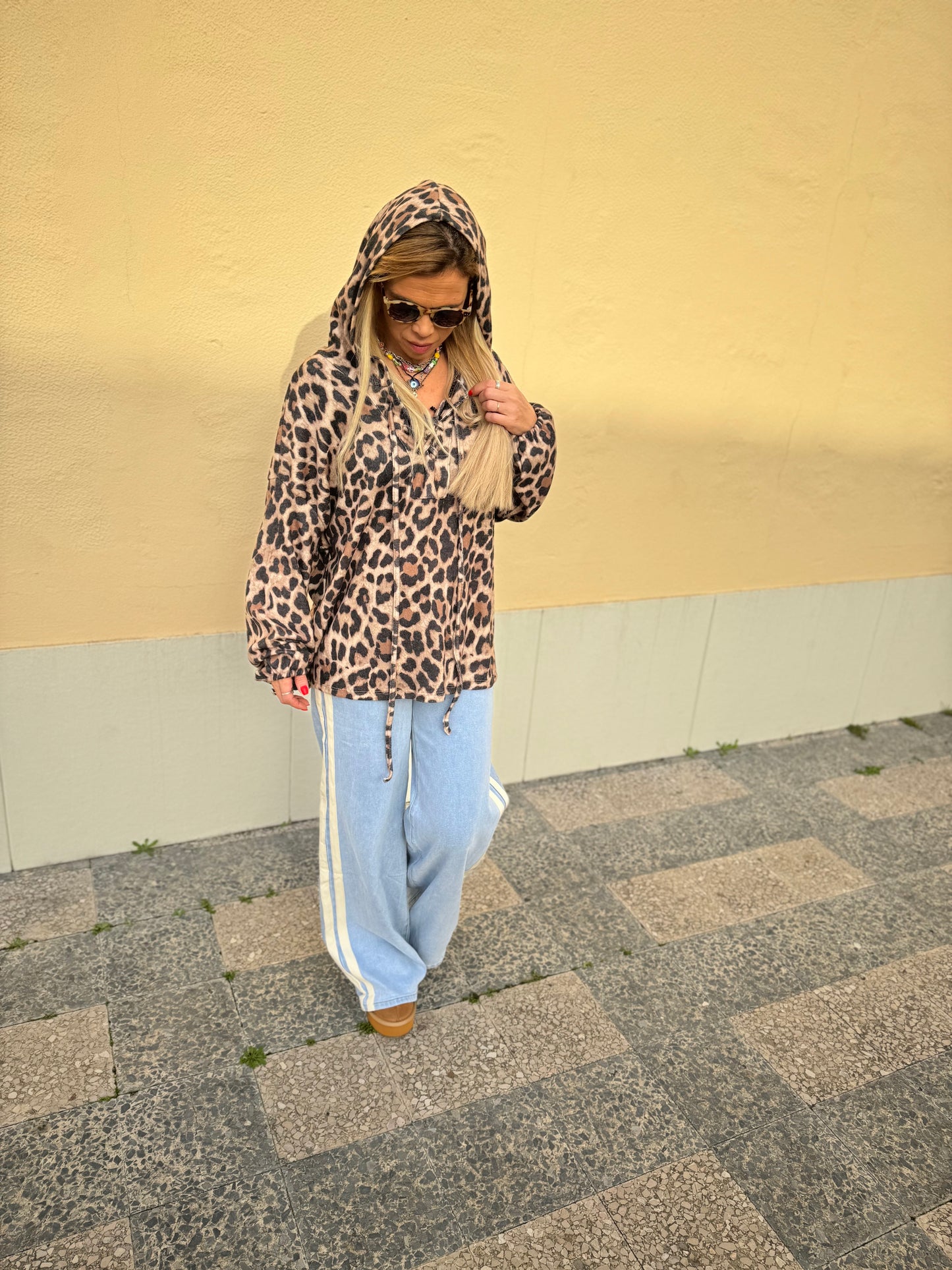 Sweat animal print com capuz