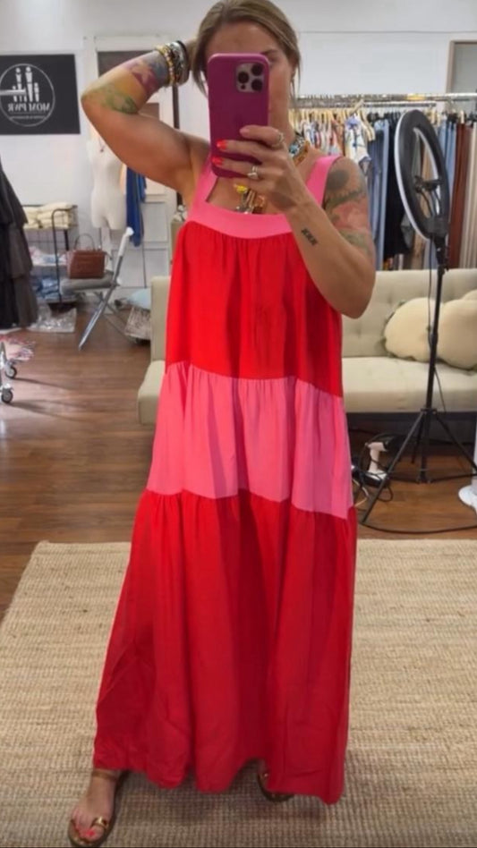 Vestido vermelho e rosa